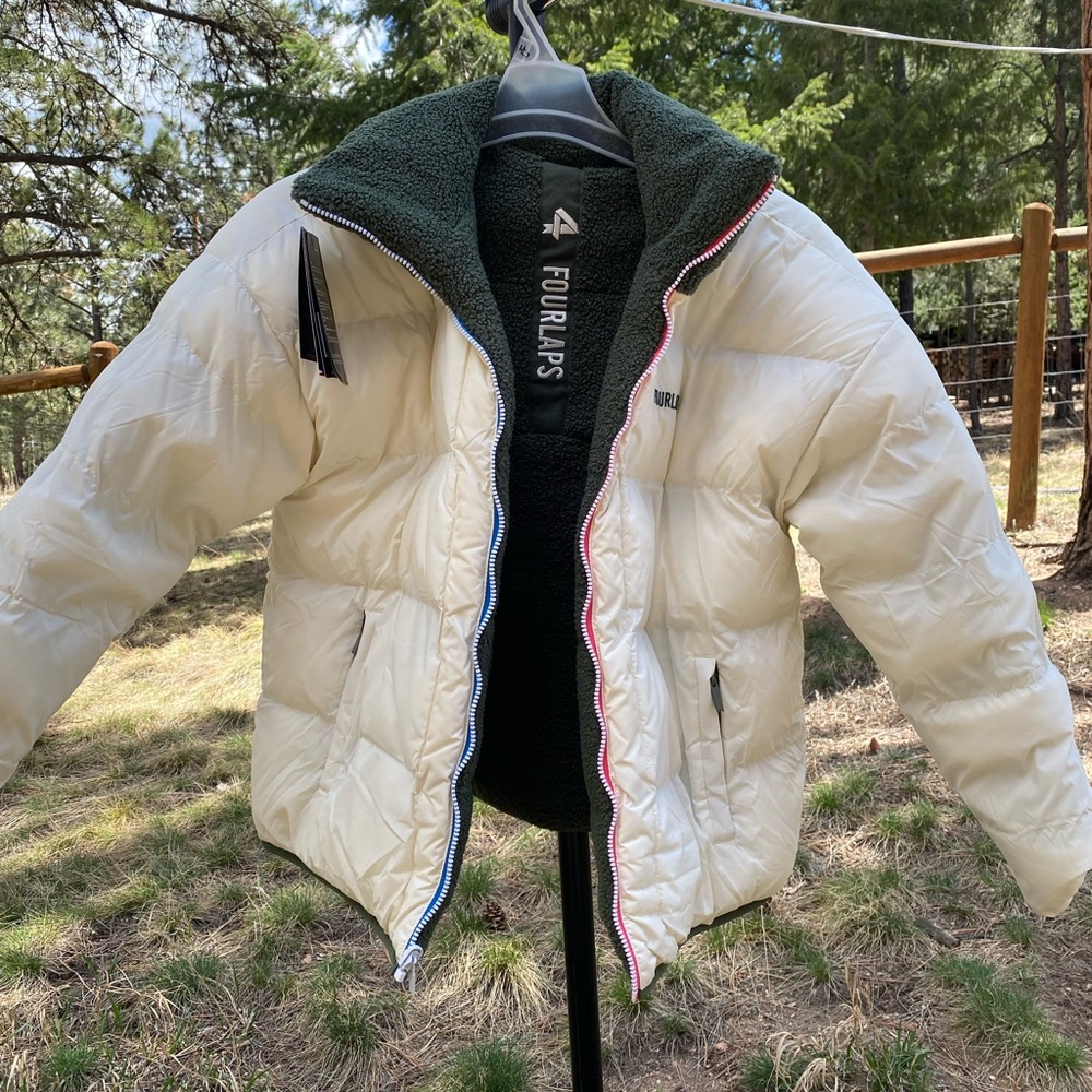 Reversible down coat - Picture 2 of 8